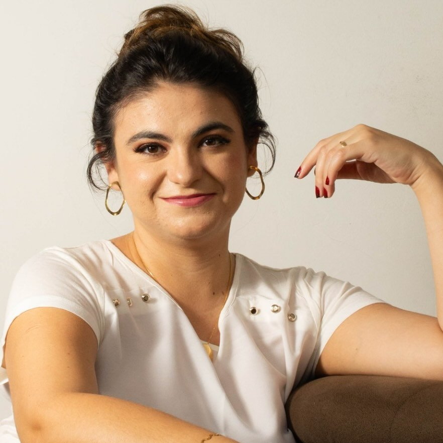 Dra. Simone Godoy